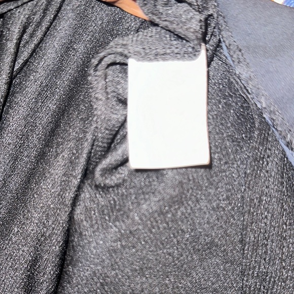 Black Sleeveless Dress with Embellished Front Design - Picture 5 of 6